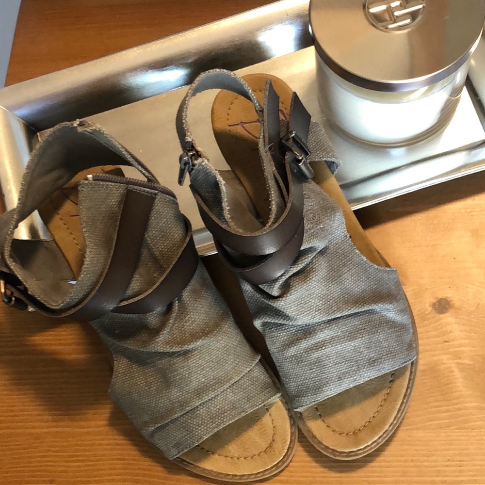 Vegan gladiator fabric sandal